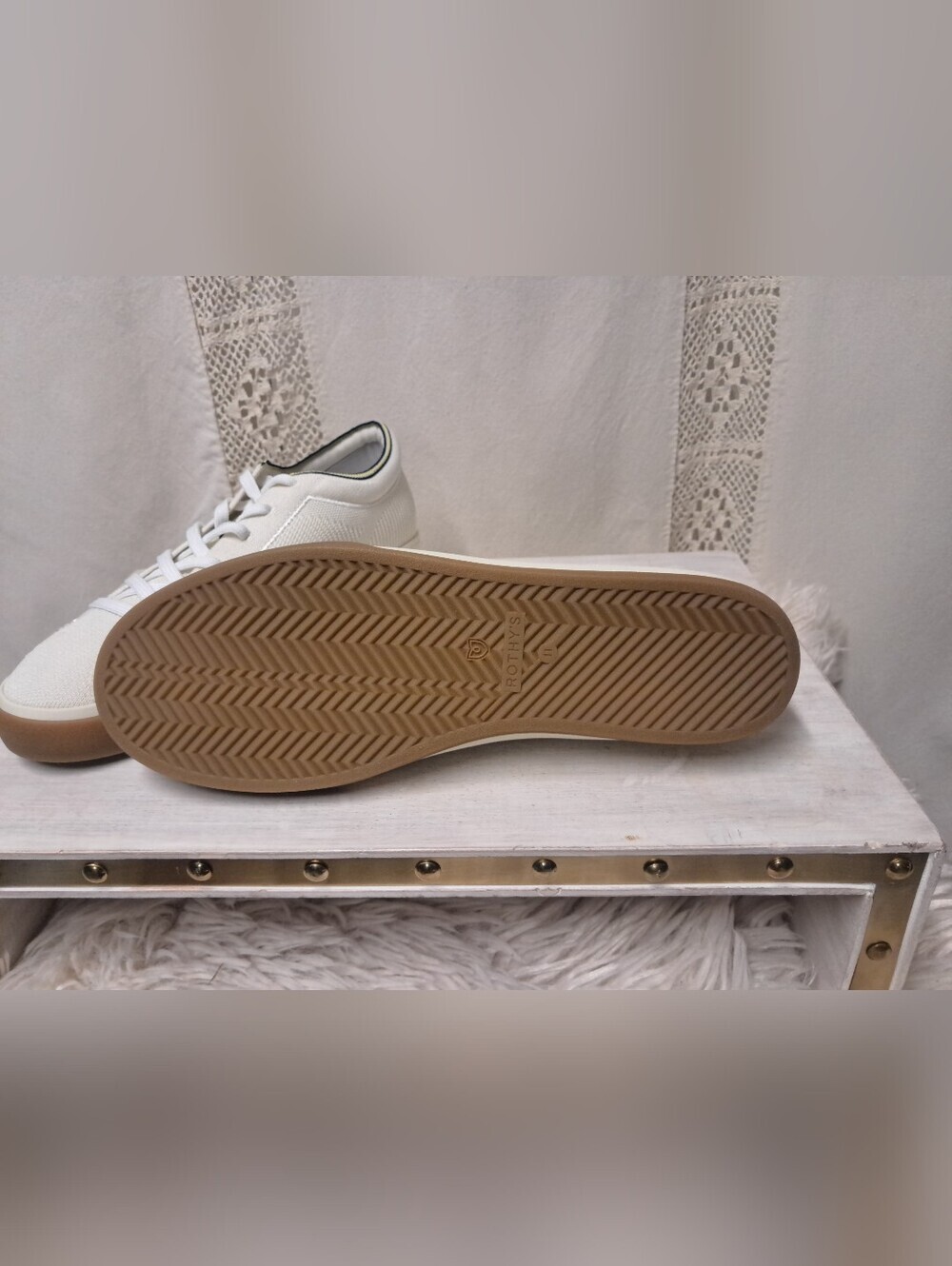 Rothy's Cream "The Lace Up" Knit Sneakers with Gum Sole Size 11 - Picture 3 of 6
